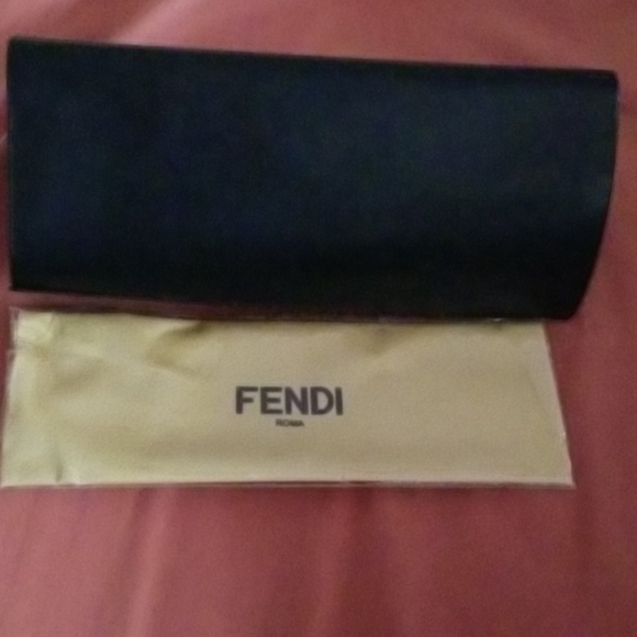 FENDI  SHADES - Picture 2 of 4